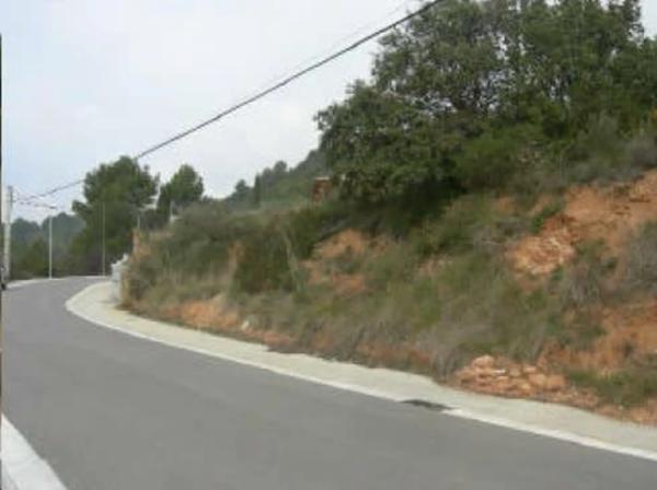 Terreno en calle Castanyer