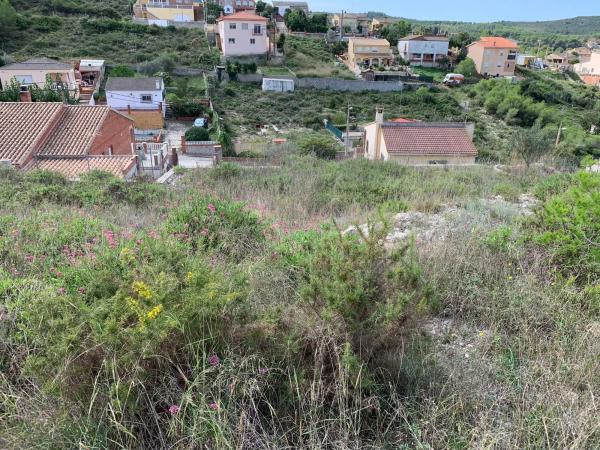 Terreno en calle de la Figuera, 17