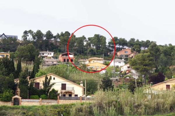 Terreno en calle Avet, 78