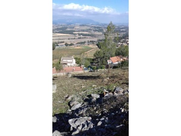 Terreno en calle Tercer c Blanca