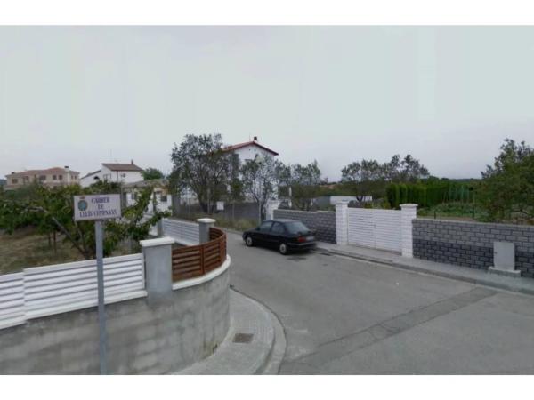 Terreno en calle de Francesc Maciá