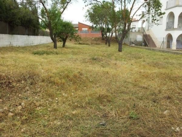 Terreno en calle de Francesc Maciá