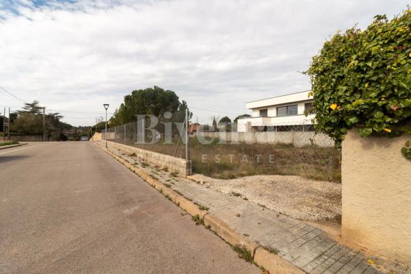 Terreno en calle Moreres, 40