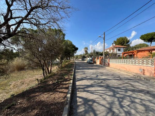 Terreno en calle Corona Australis, 11