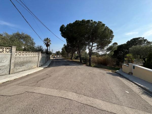 Terreno en calle Corona Australis, 11