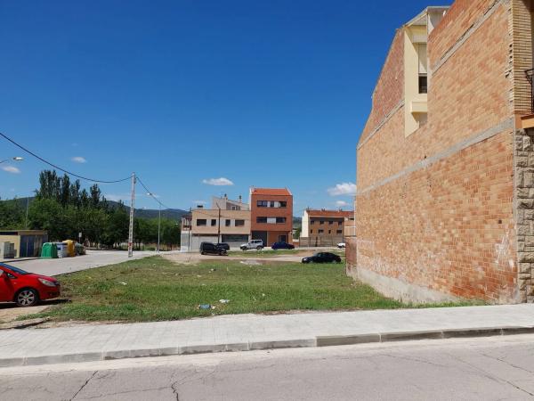 Terreno en calle Fernán Núñez, 33