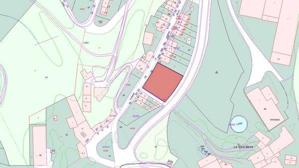 Terreno en calle Torre Baixa