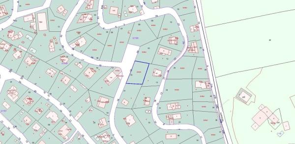 Terreno en calle Llessami