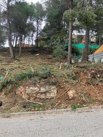 Terreno en calle Portbou, 626