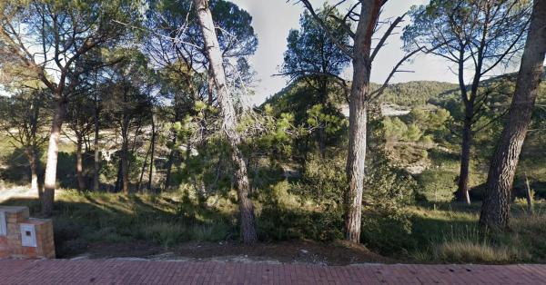 Terreno en calle dels Pins