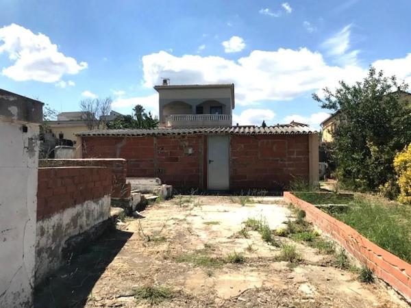 Terreno en calle Rosselló