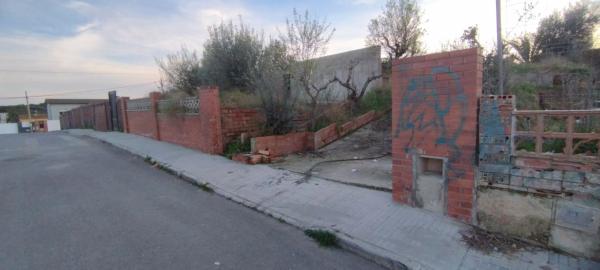 Terreno en calle Igualada