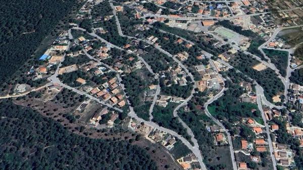 Terreno en calle Joan Miró