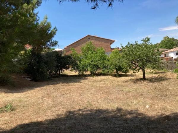 Terreno en Can Bou, 4