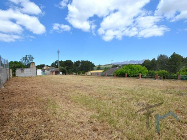 Terreno en calle Tramuntana