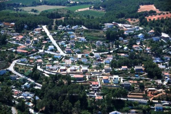 Terreno en calle Cadaqués