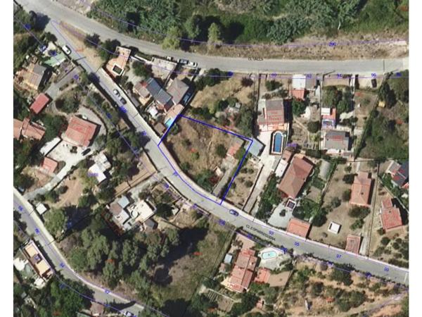 Terreno en calle Monistrol, 239