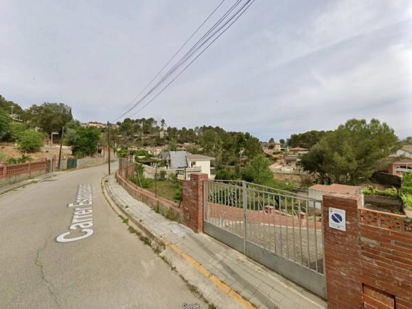 Terreno en calle Monistrol, 239