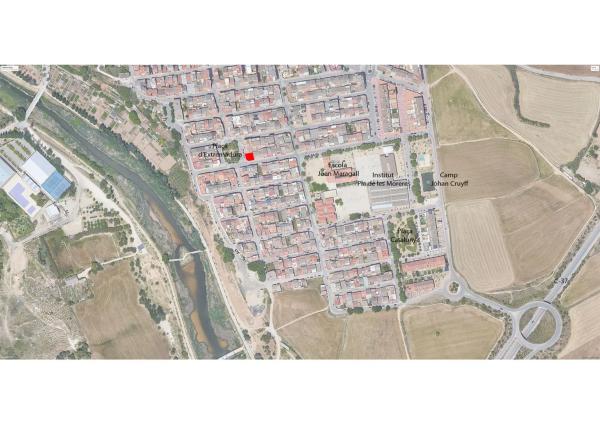 Terreno en plaza Extremadura, 18