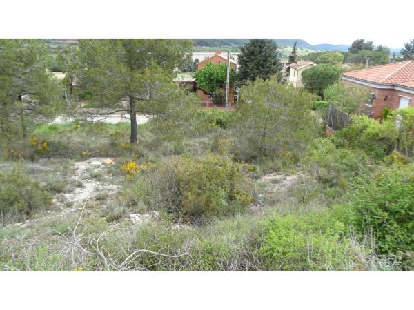 Terreno en calle del Noguer