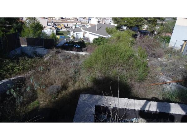 Terreno en calle de Cuitora