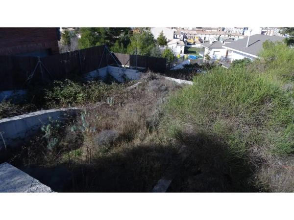 Terreno en calle de Cuitora