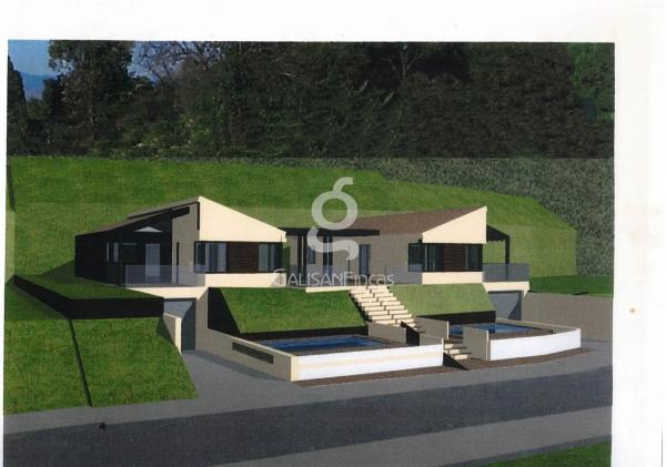 Terreno en calle Salvador Claramunt