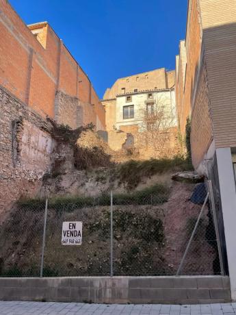 Terreno en calle de Sentfores, 18