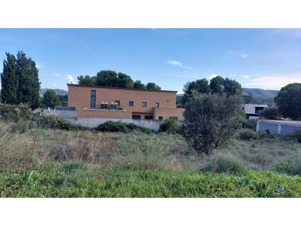 Terreno en calle Cementiri Nou