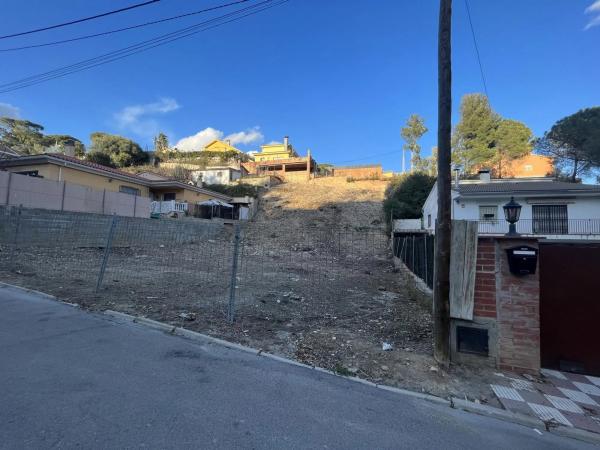 Terreno en calle Suécia, 2