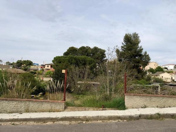 Terreno en calle Cirerer