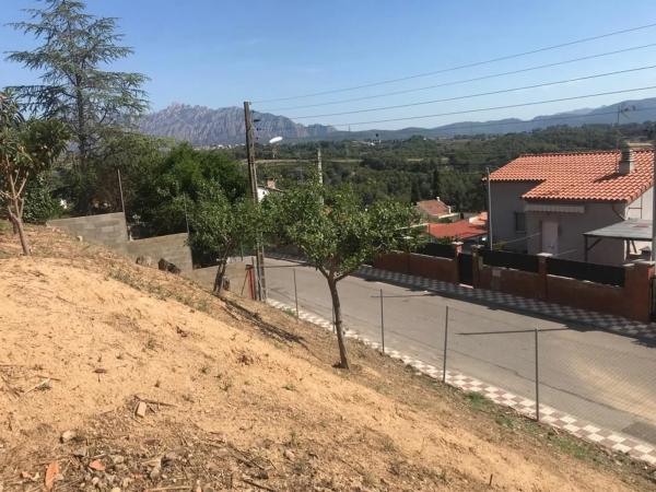 Terreno en calle Monistrol de Montserrat