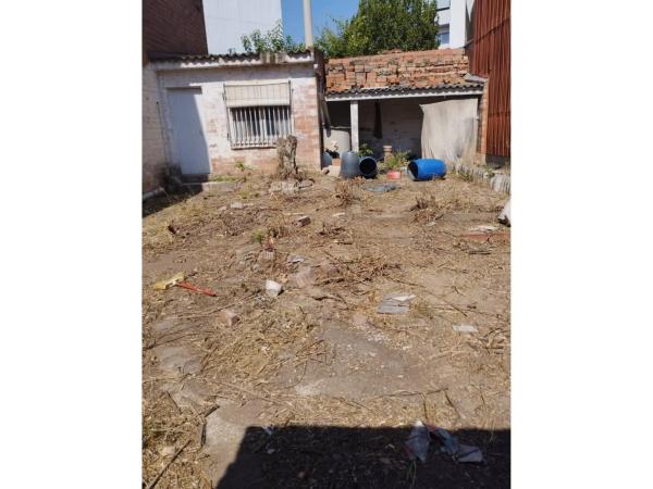 Terreno en calle Manuel de Falla