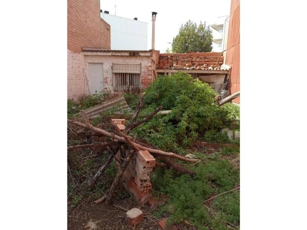 Terreno en calle Manuel de Falla