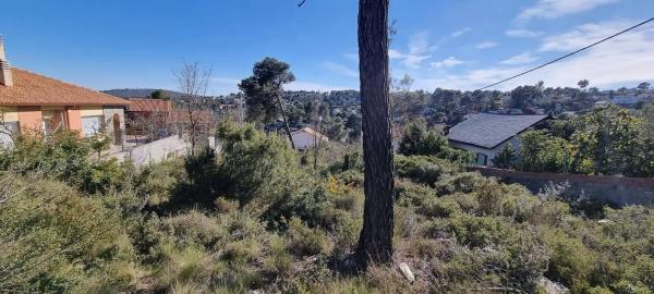 Terreno en calle Francesc Macià, 390