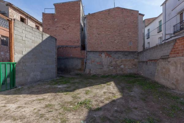 Terreno en calle major, 19