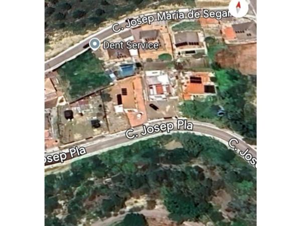 Terreno en calle Josep Pla, 98