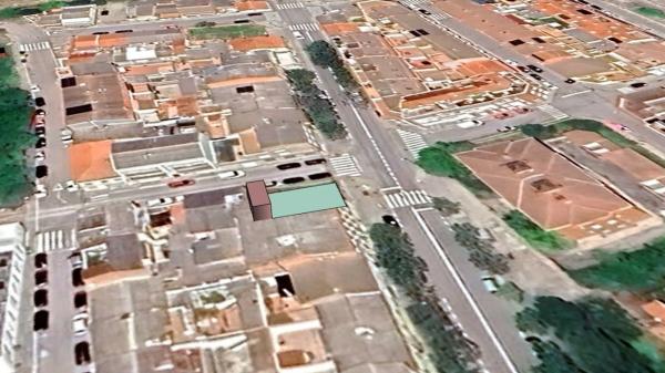 Terreno en calle Eduardo Peña