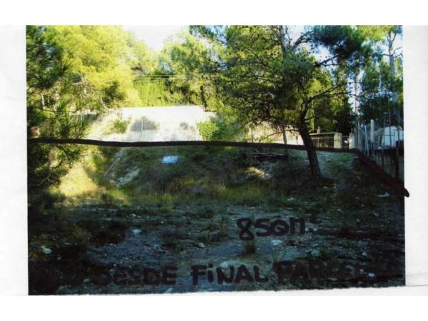 Terreno en calle del Mas Enric