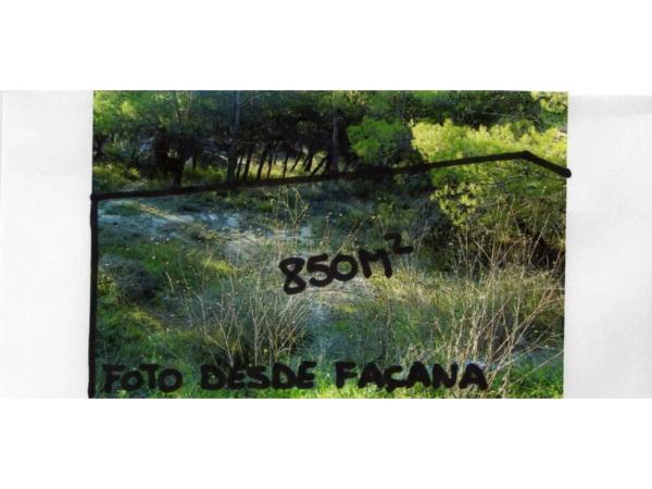 Terreno en calle del Mas Enric