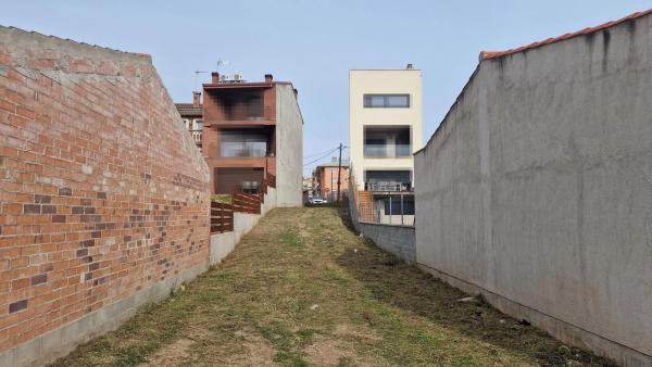 Terreno en calle de la Font, 10