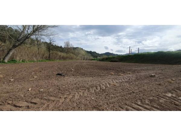 Terreno en via Sense Nom, 4