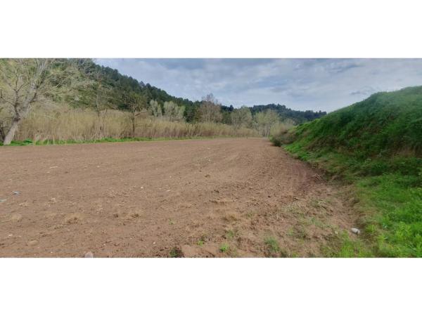 Terreno en via Sense Nom, 4