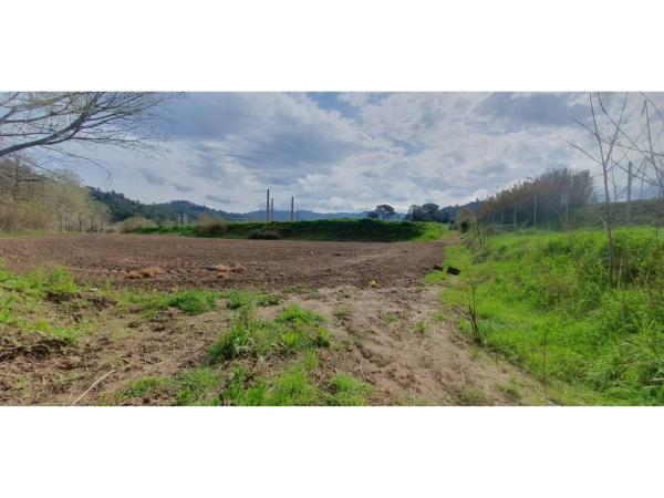 Terreno en via Sense Nom, 4