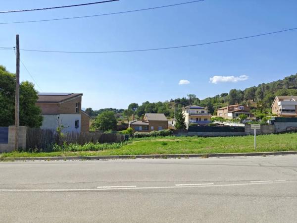 Terreno en avenida Sabina Brucart