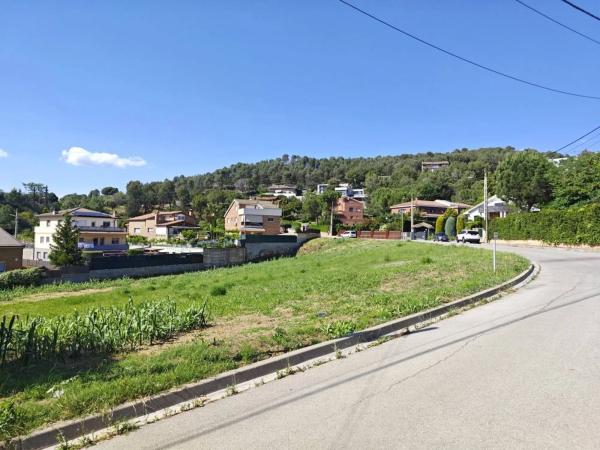 Terreno en avenida Sabina Brucart
