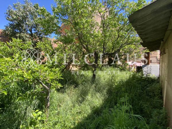 Terreno en calle de Montalegre