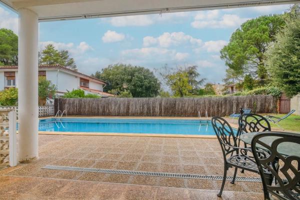 Terreno en calle de Cardona