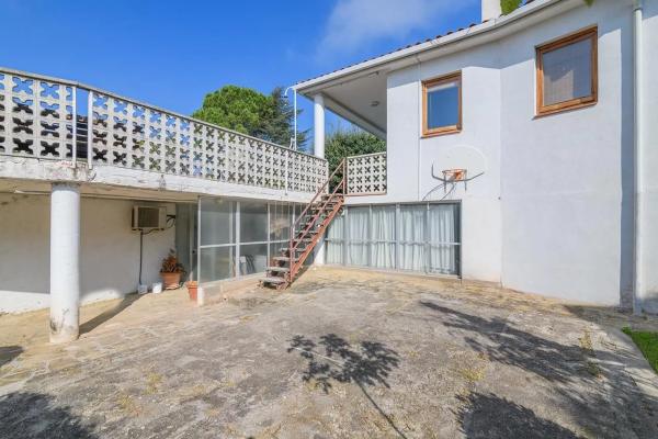 Terreno en calle de Cardona