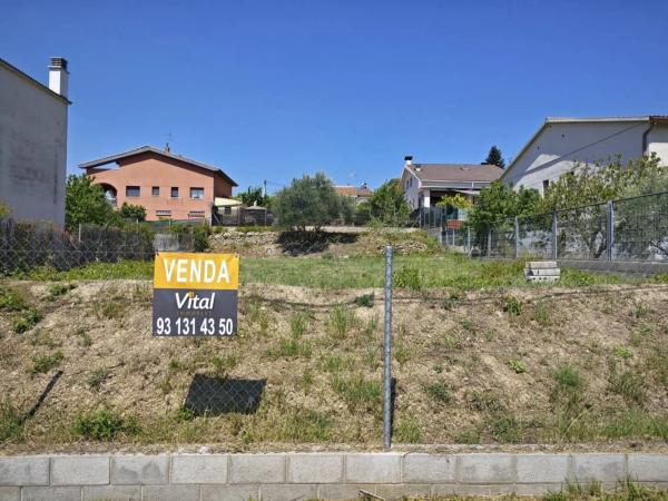 Terreno en calle de Prat de la Riba